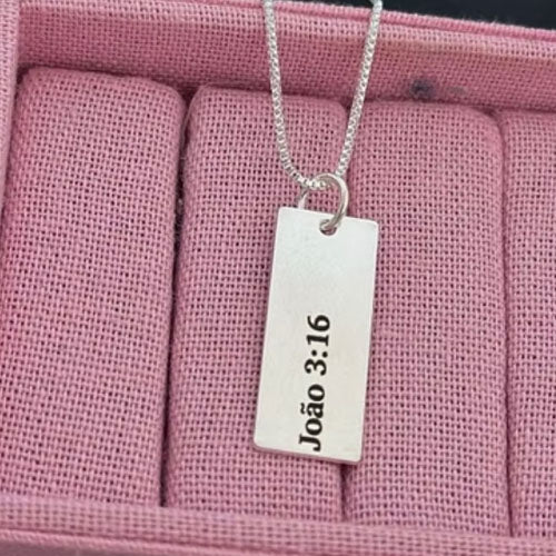 FASTSIDE™ Customized Eyes Locket – Where Emotions Meet Elegance