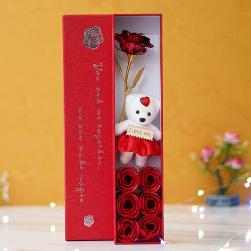 Romantic Gift Box – Teddy Bear, Rose & Soap Flower Set 🎁🌹